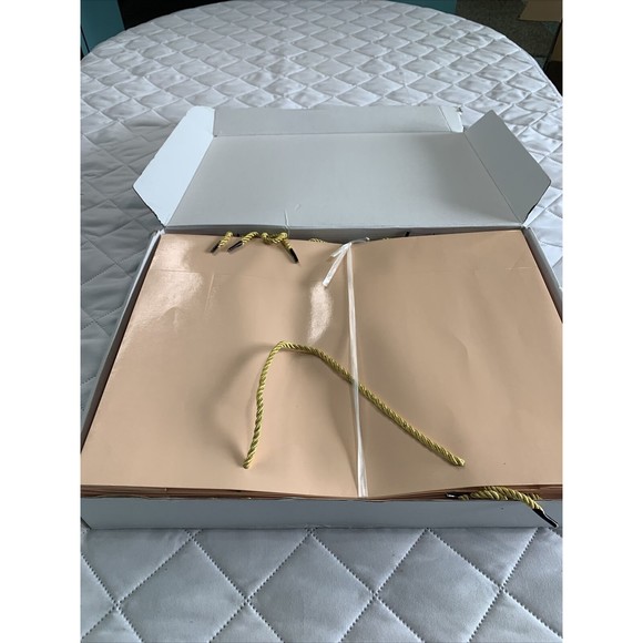 Elite Baggage 12 Large Gift Bags 43x32x14cm  Luxury Large Bags with Handles - Picture 11 of 11